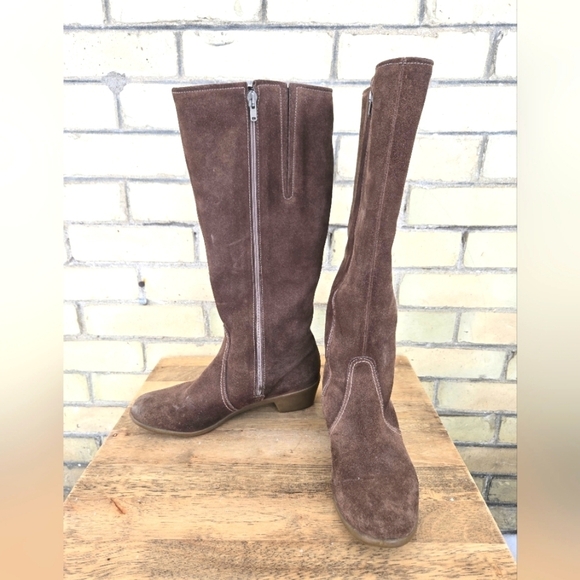 Vintage Moorlands Sheepskin Boots - Picture 9 of 9